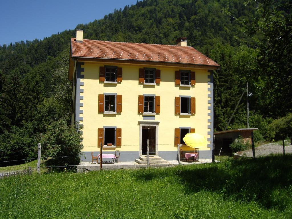 Heidi's Guesthouse Frenières Buitenkant foto